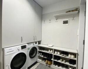 Apartament 3 camere, terasa 30 mp, parcare subterana si exterioara, zona TCI