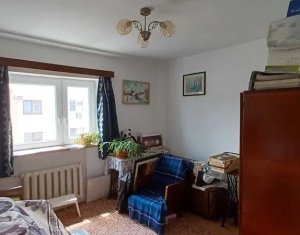 Apartament 3 camere de vanzare, zona str Actorului, Cluj-Napoca