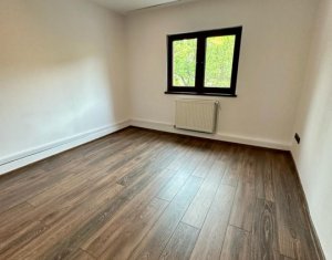 Apartament la etajul 1, 3 camere, 2 bai, parcare, Plopilor!