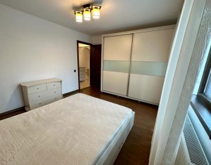Apartament la etajul 1, 3 camere, 2 bai, parcare, Plopilor!