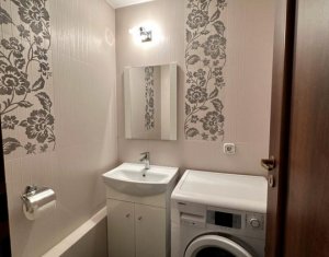 Apartament la etajul 1, 3 camere, 2 bai, parcare, Plopilor!