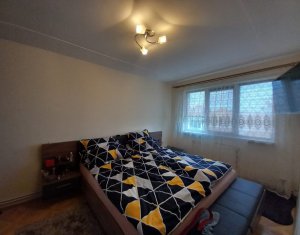 De vanzare partament cu 3 camere, 67mp