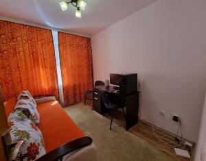 Apartament 3 camere, balcon, Manastur