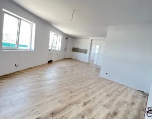 Vanzare apartament 3 camere, finisat modern, Floresti