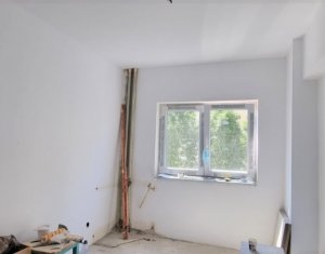 Apartament la etaj intermediar, zona Piata Flora