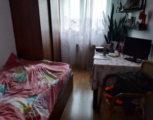 Appartement 4 chambres à vendre dans Cluj-napoca, zone Manastur