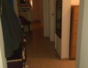 Appartement 4 chambres à vendre dans Cluj-napoca, zone Manastur