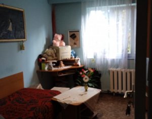 Apartment 4 rooms for sale in Cluj-napoca, zone Manastur