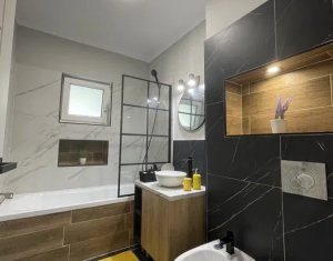Vanzare apartament 3 camere finisat si mobilat ultramodern, cu terasa, Floresti