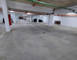Apartament cu 2 camere, decomandat, terasa, parcare, zona VIVO