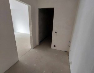 Apartament cu 2 camere, decomandat, terasa, parcare, zona VIVO