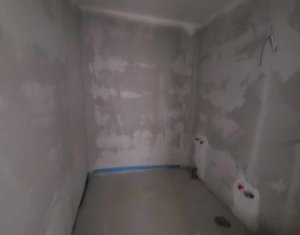 Apartament cu 2 camere, decomandat, terasa, parcare, zona VIVO