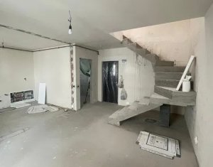 Appartement 4 chambres à vendre dans Floresti