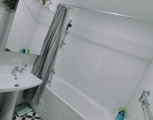 Vanzare apartament 3 camere finisat si mobilat modern, cu gradina , Floresti