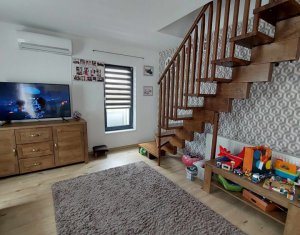 Apartament tip duplex, 4 camere, 2 bai, parcare, zona 