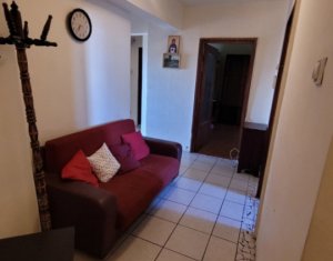 Apartament deosebit, decomandat, 3 camere, 2 bai, etaj 2, piata Cipariu