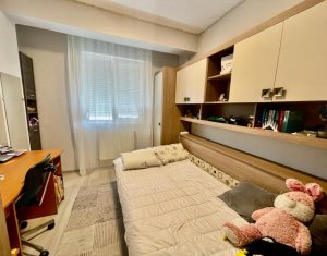 Apartament 3 camere, situat in Floresti, zona Ioan Rus 