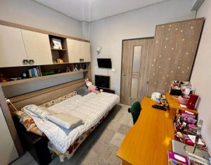 Apartament 3 camere, situat in Floresti, zona Ioan Rus 