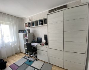 Apartament 3 camere decomandate, 65 mp plus balcon 7 mp, Marasti