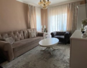 Sale apartment 4 rooms in Cluj-napoca, zone Manastur