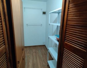 Apartament cu 2 camere decomandat zona BMW Floresti 61 mp  cu balcon si parcare 
