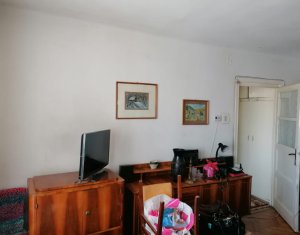 Vanzare apartament 2 camere, etaj intermediar, 53 mp, Zona Horea