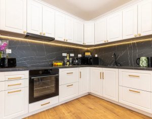 Vanzare apartament 3 camere finisat si mobilat lux  zona semicentrala Cluj