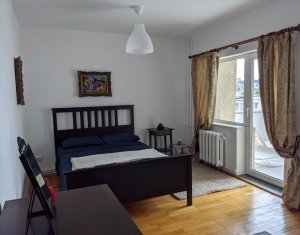 Apartament deosebit, 4 camere, 2 bai, etaj 5/8, zona Interservisan, in P-uri