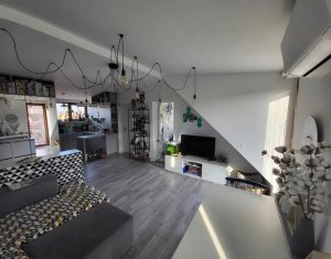 Vanzare apartament 4 camere in Floresti