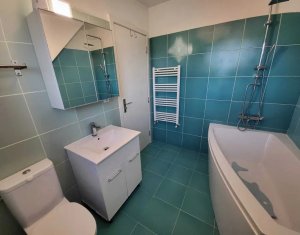 Apartament 4 camere, 2 bai, loc parcare, Floresti, zona Ioan Rus