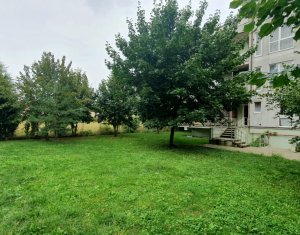 Apartament cu doua camere in centrul Florestiului, strada Eroilor
