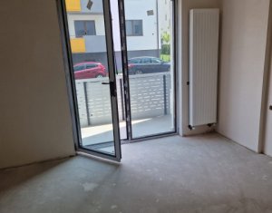 Apartament cu 3 camere, balcon de 18mp, parcare subterana