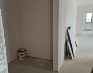Apartament cu 3 camere, balcon de 18mp, parcare subterana