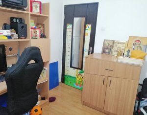 Appartement 3 chambres à vendre dans Cluj-napoca, zone Manastur