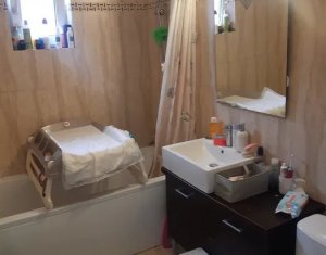 Vanzare apartament 3 camere, finisat si mobilat, Floresti 