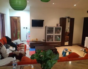 Vanzare apartament 3 camere, finisat si mobilat, Floresti 