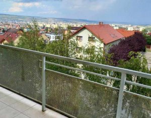 Vand apartament 3 camere, 108 mp, terasa 32 mp,zona Grand Hotel Italia