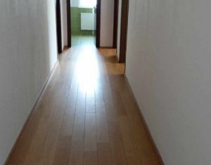 Vand apartament 3 camere, 108 mp, terasa 32 mp,zona Grand Hotel Italia