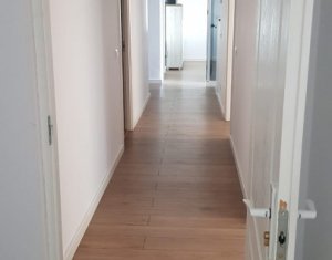 Penthouse de 116 mp si terasa de 42 mp, zona Iulius MALL