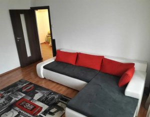 Apartament de vanzare cu 3 camere, decomandat, zona Kaufland Marasti