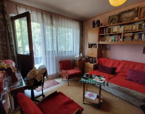 Apartament cu 2 camere, decomandat, etaj 1, Grigorescu, zona Coloane