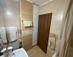 Appartement 4 chambres à vendre dans Cluj-napoca, zone Plopilor