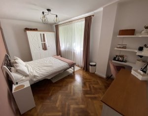 Apartament cu 4 camere, decomandat, 100 mp,  Gradini Manastur