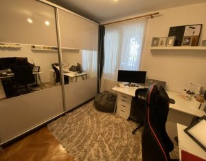 Apartament cu 4 camere, decomandat, 100 mp,  Gradini Manastur