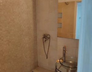Vanzare apartament 3 camere finisat si mobilat, etaj intermediar, Grigorescu