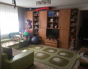 Vanzare apartament 3 camere, 76mp, Floresti, zona Cetatii