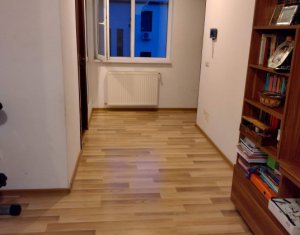 Apartament 3 camere decomandate, Campului