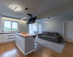 Apartament 3 camere, ultrafinisat,  Floresti