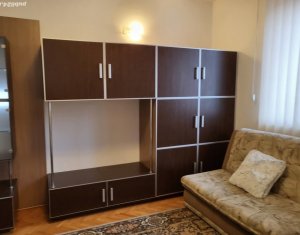 Apartament cu 2 camere, etaj 2, zona Centru