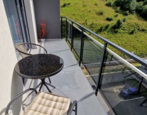 Vanzare apartament 3 camere in Floresti